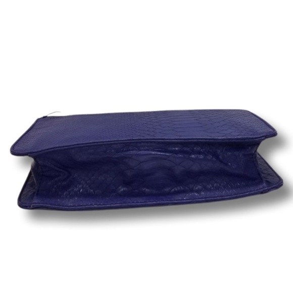 Kirna Zabete pretty exotic skin print with smokey black hardware - Picture 2 of 8